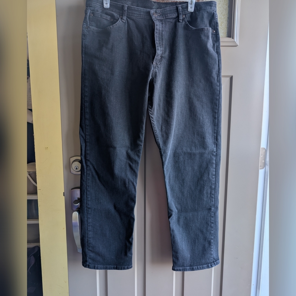 Mens Wrangler Jeans 38W x 32L
